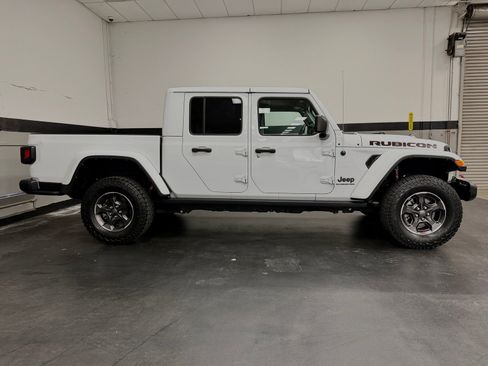 Used 2022 Jeep Gladiator Rubicon w/ Trailer Tow Package image 4