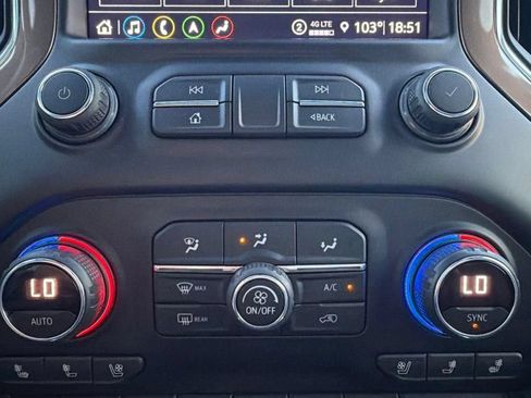 Used 2021 Chevrolet Silverado 1500 High Country w/ Technology Package AWD/4WD image 41