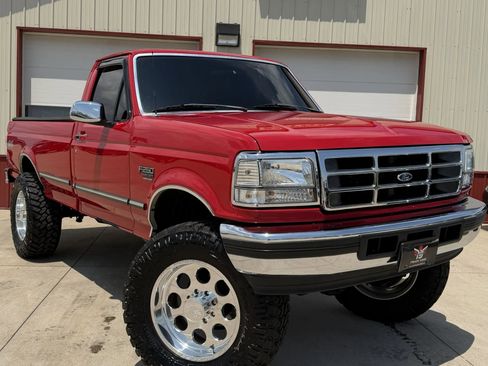 Used 1997 Ford F250 4x4 Regular Cab Heavy Duty image 1