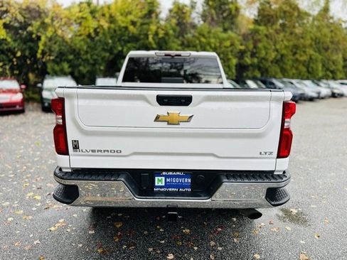 Used 2022 Chevrolet Silverado 3500 LTZ w/ LTZ Plus Package image 7