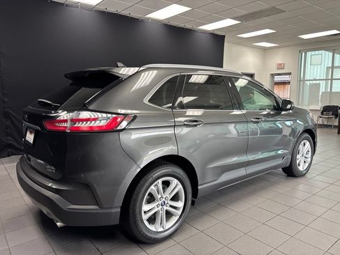 Used 2020 Ford Edge SEL AWD/4WD image 3