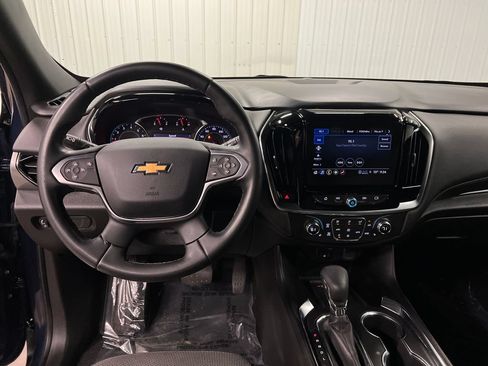 Certified 2023 Chevrolet Traverse LT w/ Rear Camera Mirror Package AWD/4WD image 25