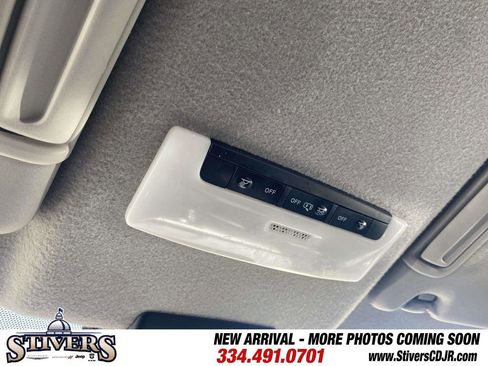 Used 2023 Nissan Kicks SV FWD image 33