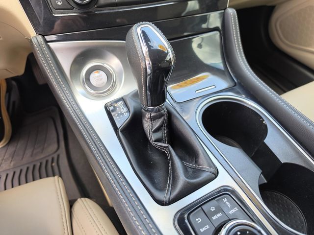Certified 2023 Nissan Maxima Platinum w/ Sport Mat Group FWD image 38