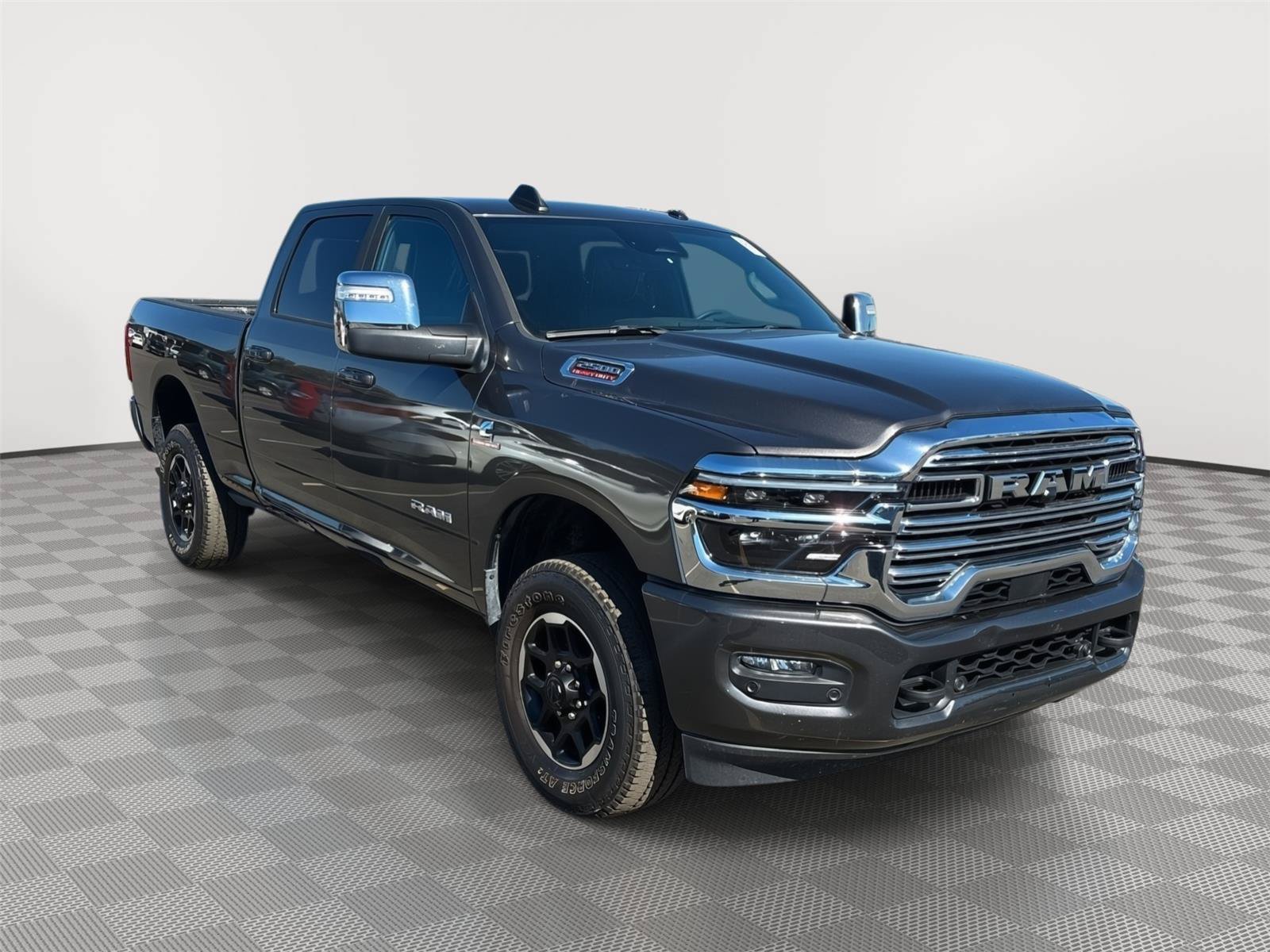 Used 2026 RAM 2500 Laramie AWD/4WD image 7