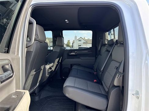 Used 2025 Chevrolet Silverado 1500 ZR2 w/ Technology Package image 12