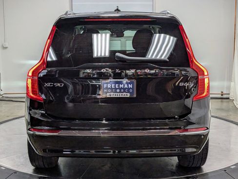 Used 2025 Volvo XC90 B6 Plus image 8