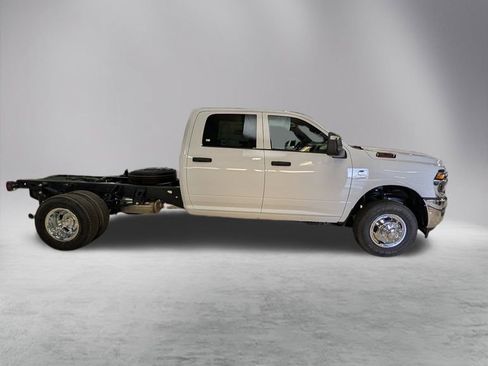 New 2026 RAM 3500 Tradesman w/ Chrome Appearance Group A image 9