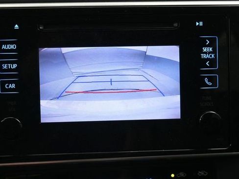 Used 2018 Toyota Corolla SE FWD image 18