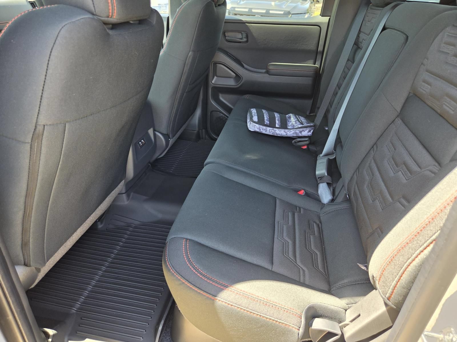 New 2027 Nissan Frontier PRO-4X w/ Tow Package RWD image 14