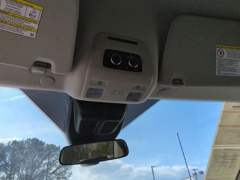 Certified 2022 Ford Transit 350 XLT image 21