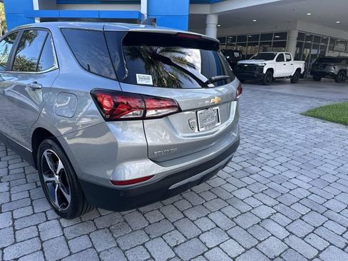 Used 2023 Chevrolet Equinox LT FWD image 12