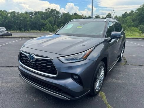Used 2023 Toyota Highlander Platinum AWD/4WD image 7