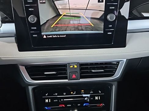 New 2026 Volkswagen Taos SE AWD/4WD image 30