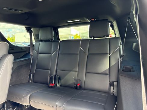 Used 2023 Cadillac Escalade Sport image 13