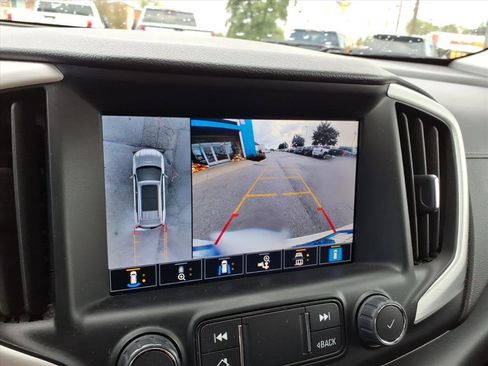 Used 2022 GMC Terrain SLT w/ Tech Package image 22