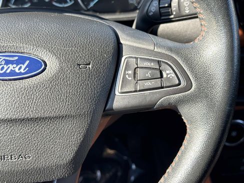 Used 2021 Ford EcoSport SE w/ SE Convenience Package image 14