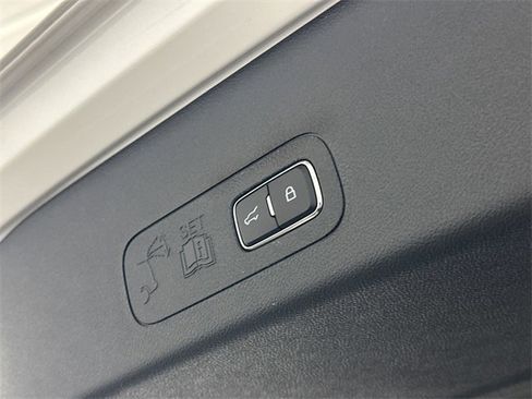 New 2026 Lincoln Aviator Reserve image 9