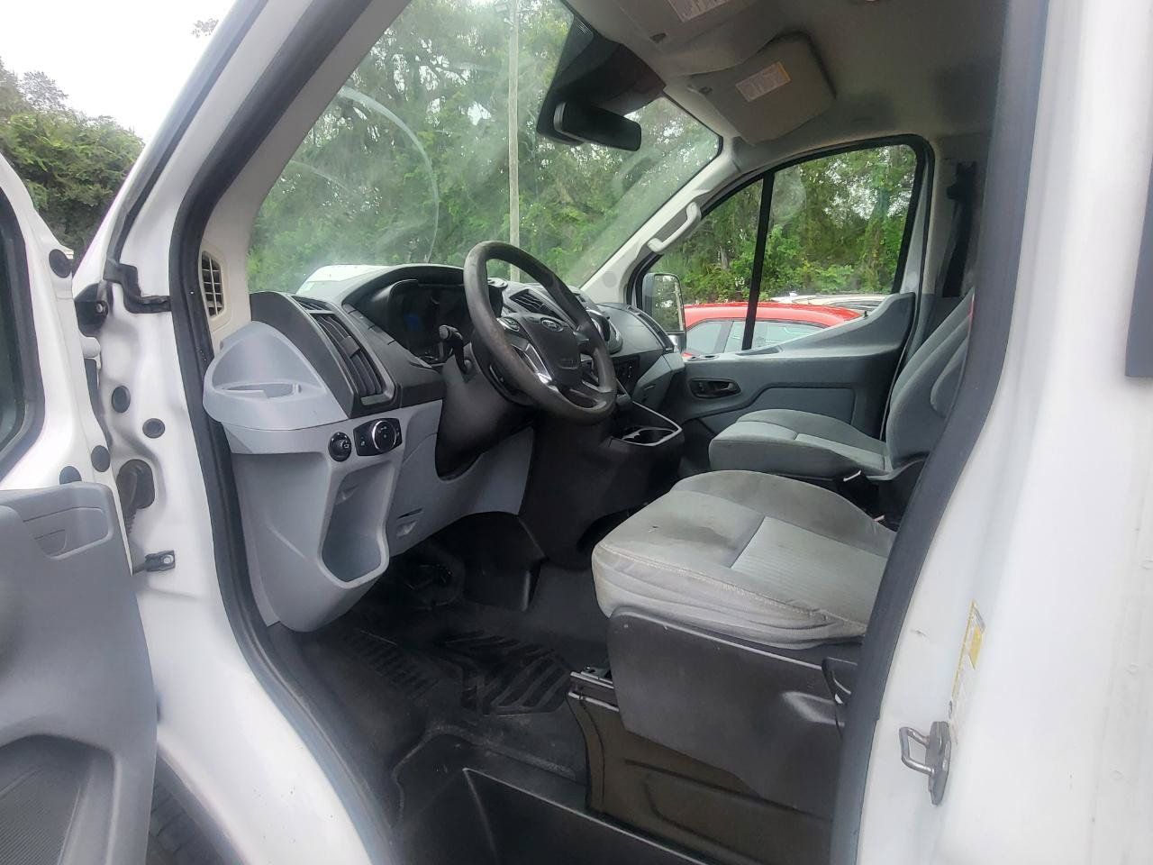 Used 2016 Ford Transit 250 130 Low Roof w/ Exterior Upgrade Package RWD image 47