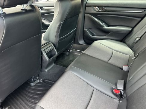 Used 2022 Honda Accord Sport image 11