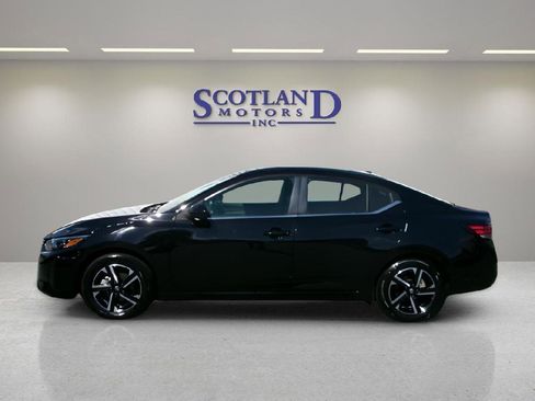 Used 2024 Nissan Sentra SV FWD image 1