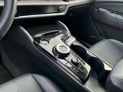 Used 2023 Kia Sportage SX Prestige image 18