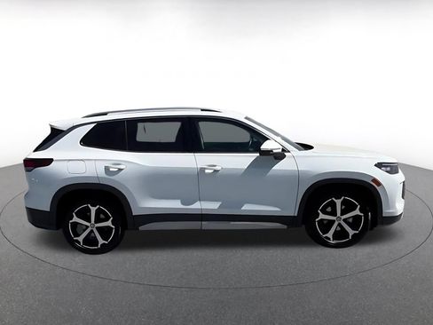 Used 2026 Volkswagen Tiguan SE FWD image 16