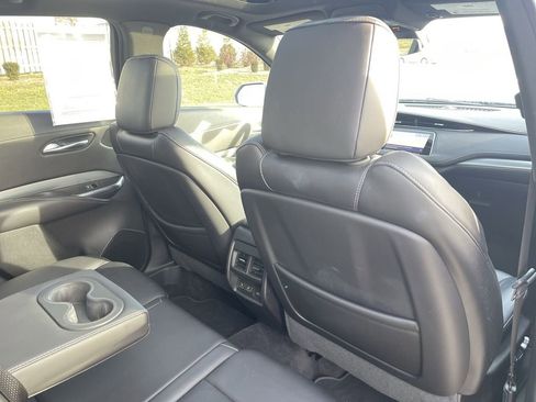 Used 2019 Cadillac XT4 Premium Luxury image 33