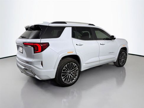 Used 2026 GMC Terrain Denali AWD/4WD image 5