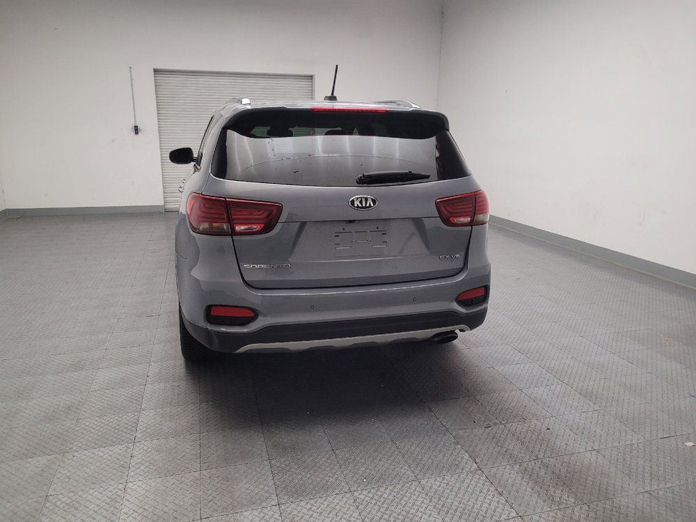 Used 2019 Kia Sorento EX FWD image 6