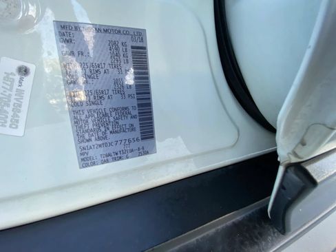 Used 2018 Nissan Rogue SV w/ Premium Package FWD image 11