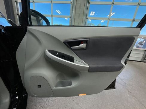 Used 2010 Toyota Prius Two image 23