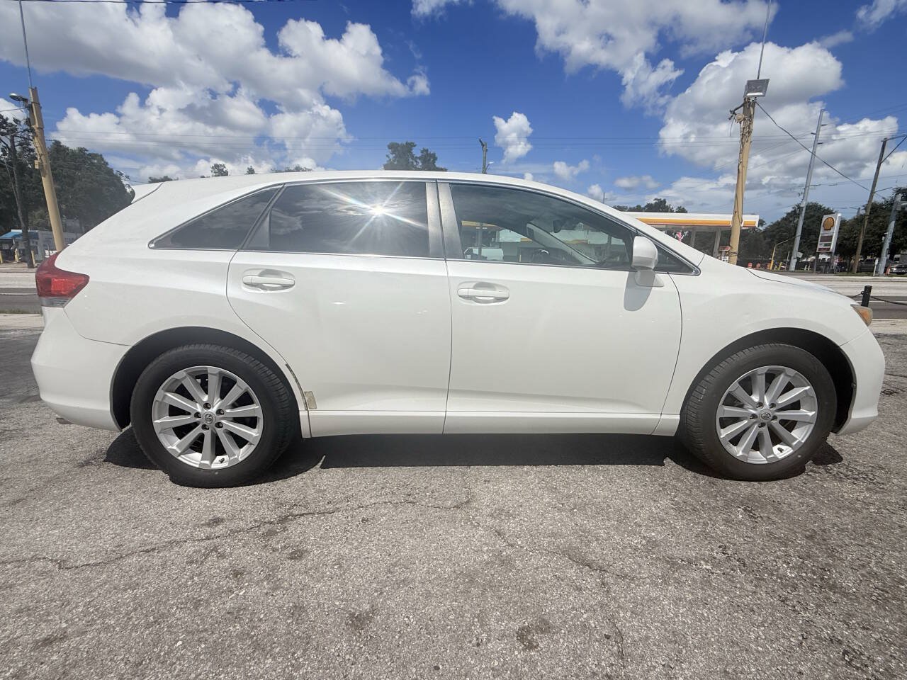 Used 2010 Toyota Venza FWD image 6