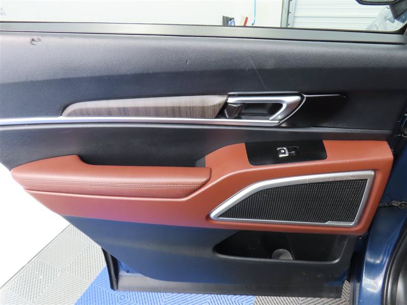 Used 2023 Kia Telluride EX AWD/4WD image 26
