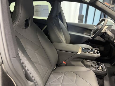 Used 2025 BMW iX xDrive50 w/ Sport Package image 25