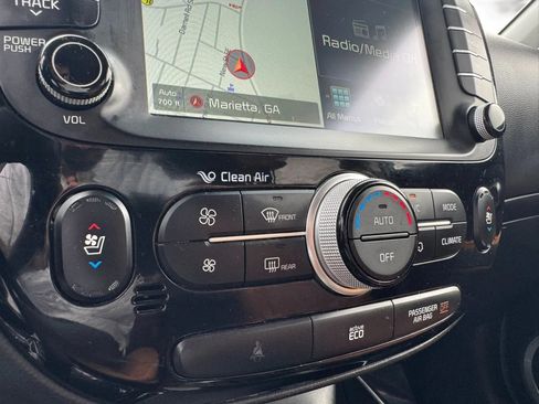 Used 2016 Kia Soul ! w/ Premium Package FWD image 23