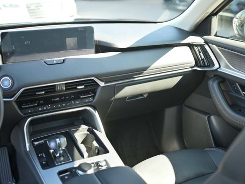 Used 2025 MAZDA CX-90 3.3 Turbo w/ Preferred Package image 9