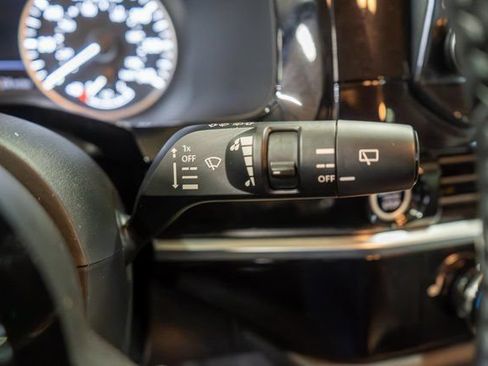 Used 2024 Nissan Pathfinder SL AWD/4WD image 26