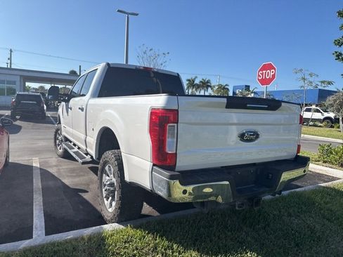 Used 2017 Ford F250 Lariat image 4