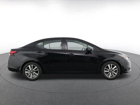 Used 2025 Nissan Versa SV FWD image 10