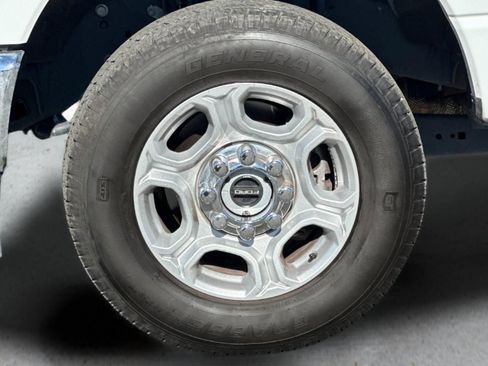 Used 2025 Ford F250 XLT AWD/4WD image 22