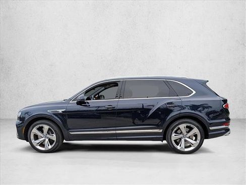 Used 2023 Bentley Bentayga Extended Wheelbase image 8
