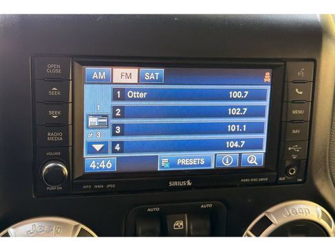 Used 2014 Jeep Wrangler Unlimited Rubicon w/ Connectivity Group AWD/4WD image 20