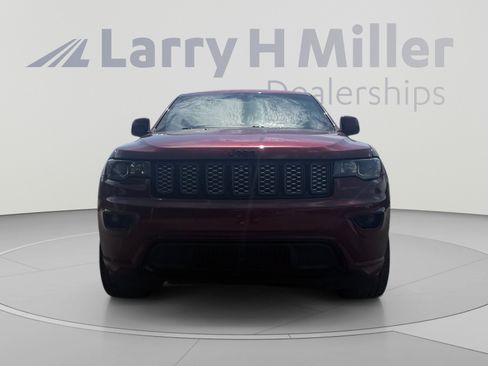 Used 2020 Jeep Grand Cherokee Altitude RWD image 8