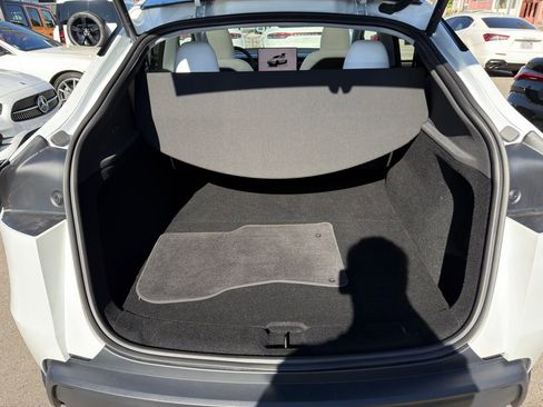 Used 2026 Tesla Model Y Long Range image 7