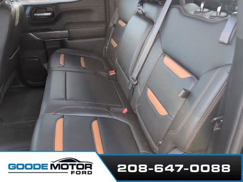 Used 2022 GMC Sierra 1500 AT4 w/ AT4 Preferred Package image 9