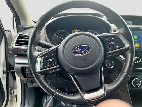 Used 2022 Subaru Crosstrek 2.5i Limited w/ Moonroof Package 2 AWD/4WD image 11
