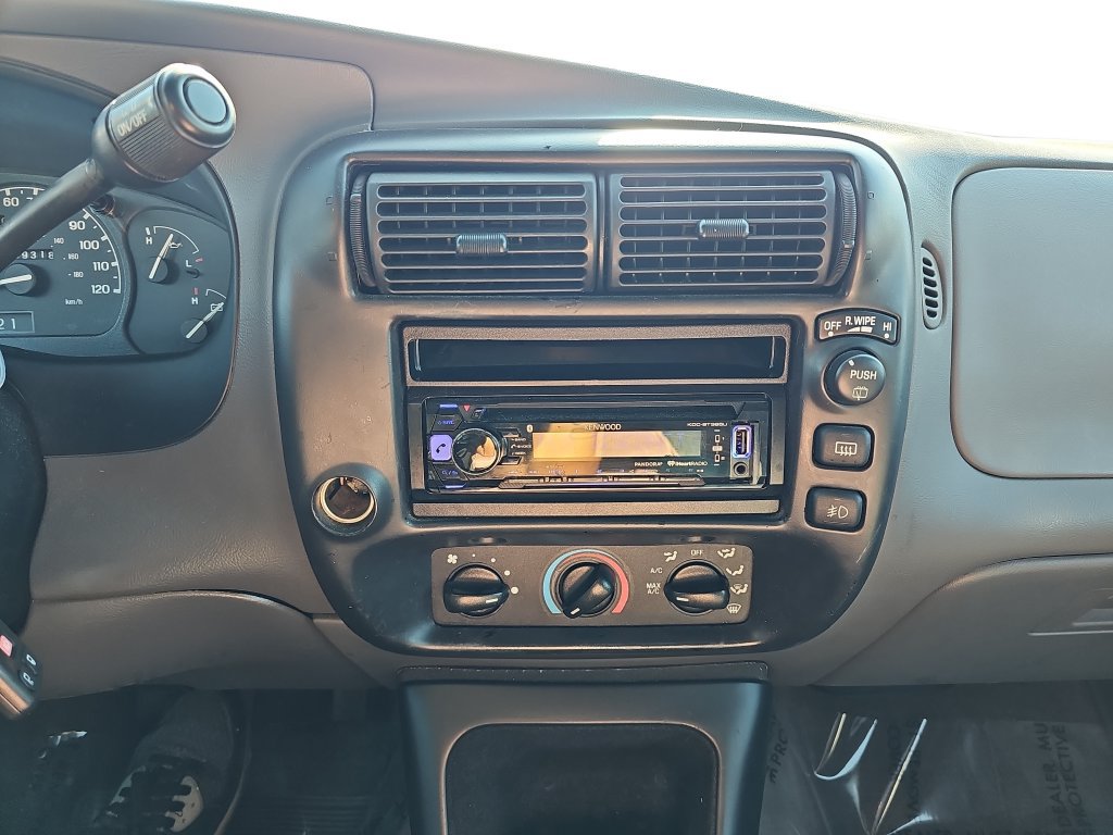 Used 2001 Mercury Mountaineer AWD V8 image 21