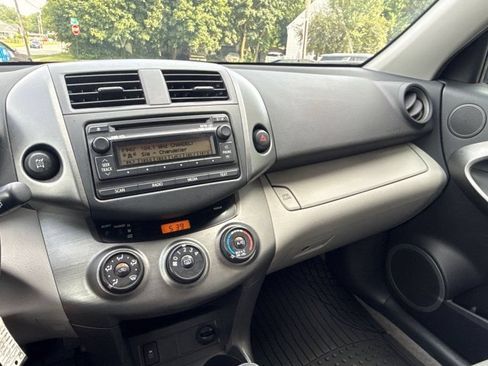Used 2012 Toyota RAV4 4WD w/ Value Pkg image 24