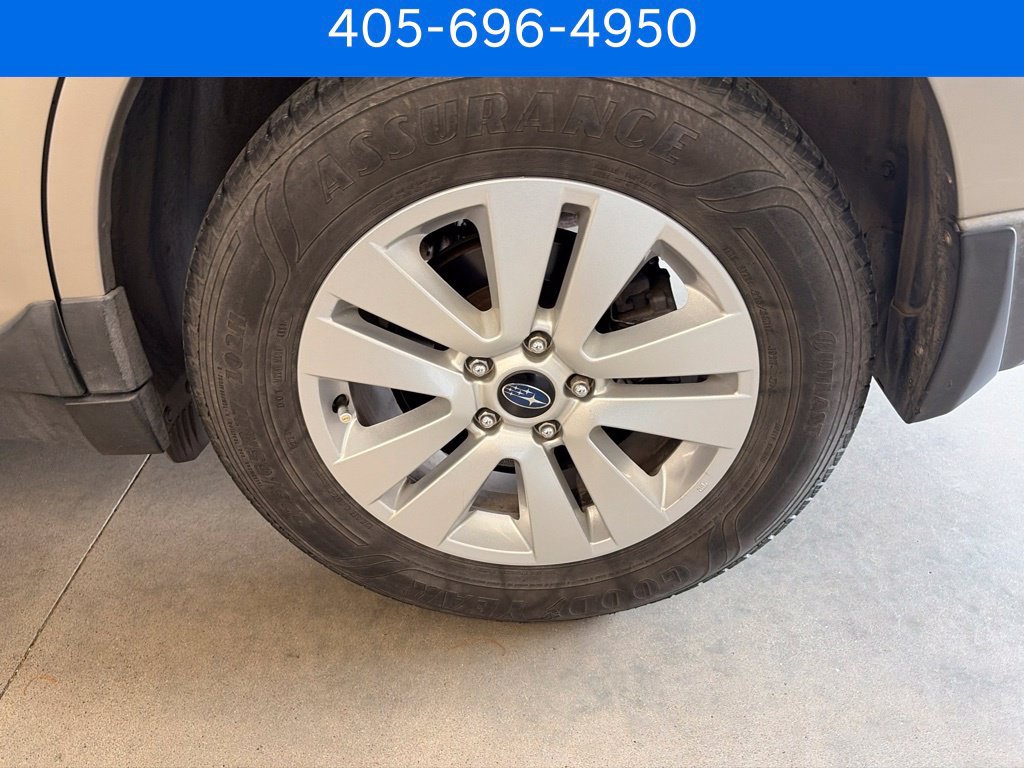 Used 2017 Subaru Outback 2.5i Premium AWD/4WD image 10